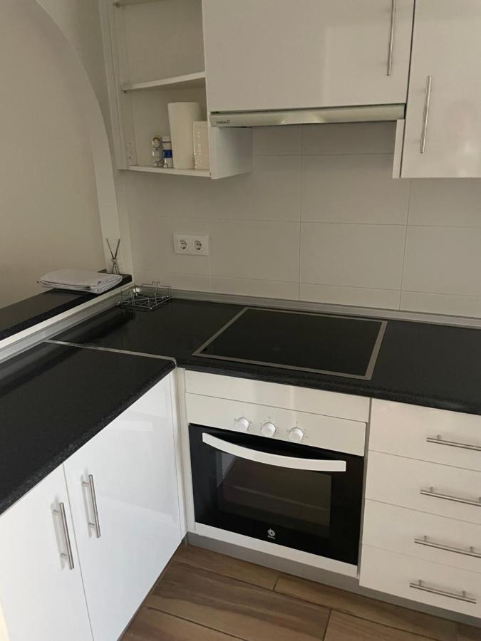 Apartamento Torrelaguna Вера Екстериор снимка